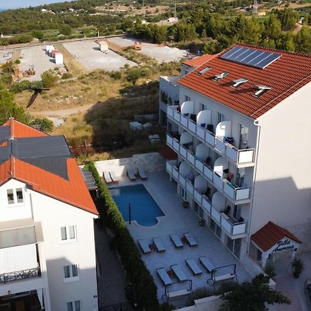Villa Amorena - Adults Only Бол Екстериор снимка